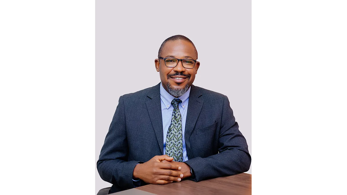 Portrait photo of Selasie Atuwo