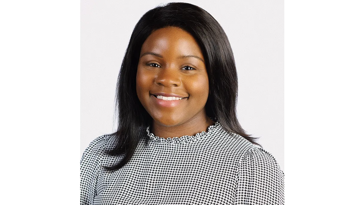 Portrait photo of Stephanie Anani