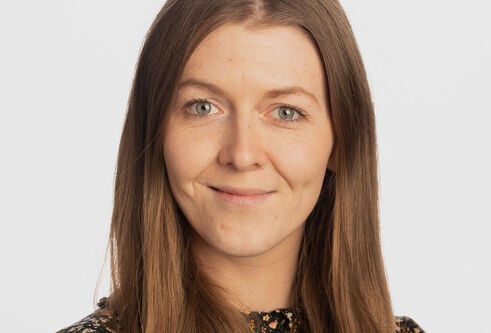 Portrait photo of Amy Lloyd