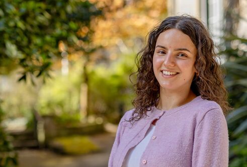 A portrait of Student Content Creator Soraya