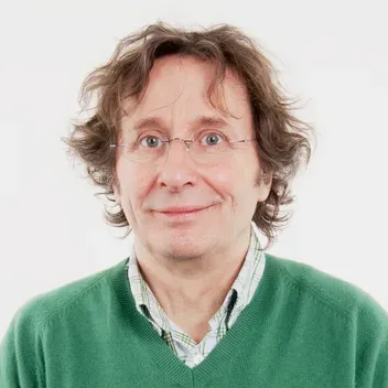 Portrait photo of Alastair Munro