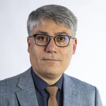 Portrait photo of Amin Abadolvand