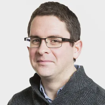 Portrait photo of Andrew Millar