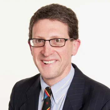 Portrait photo of Brian Lipworth