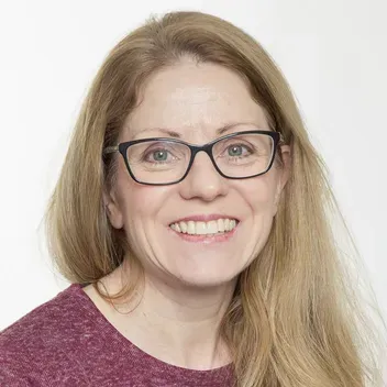 Portrait photo of Caroline Petrie