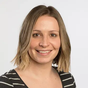 Portrait photo of Claire Milne