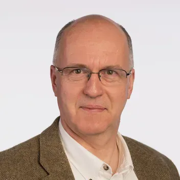 Portrait photo of David Keeble