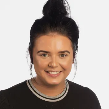 Portrait photo of Emily Patterson