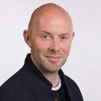 Portrait photo of Gary Kennedy