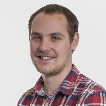 Portrait photo of Harry Hebert