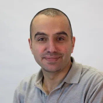 Portrait photo of Husam Al Wear