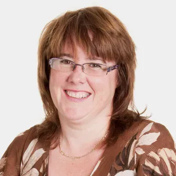 Portrait photo of Jennifer Watson