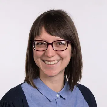 Portrait photo of Joanna B