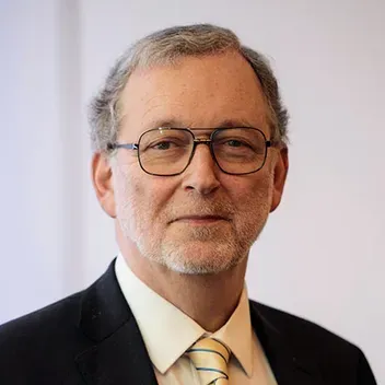 Portrait photo of Jonathan Stern