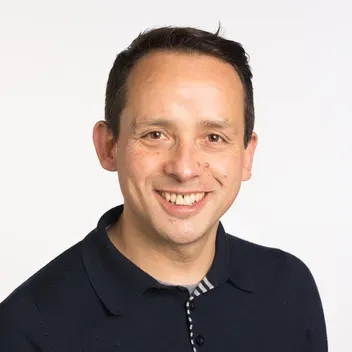 Portrait photo of Kim McGillivray