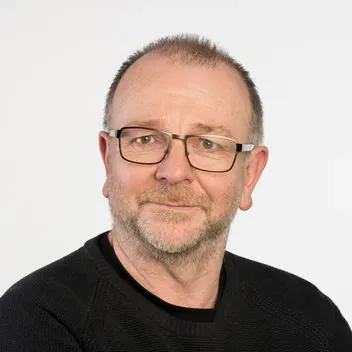 Portrait photo of Martin Dobbin