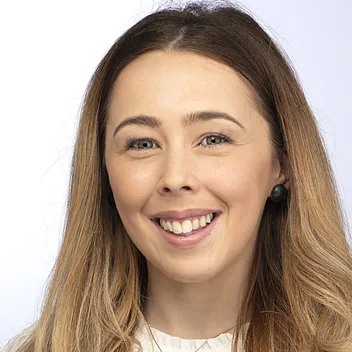 Portrait photo of Megan Mckenzie