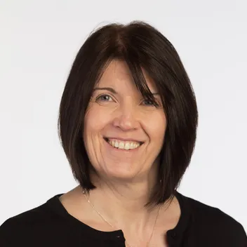 Portrait photo of Nicola Gray