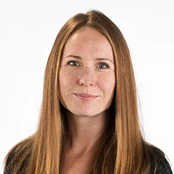 Portrait photo of Nikki Doig