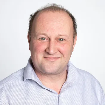 Portrait photo of Paul Birch