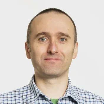 Portrait photo of Pawel Malysza