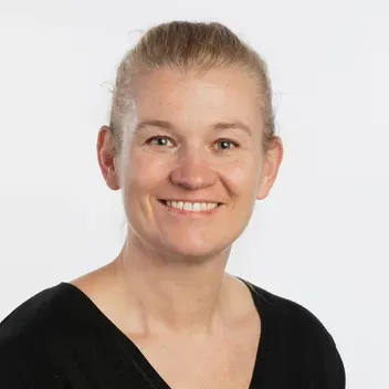 Portrait photo of Sarah Christie