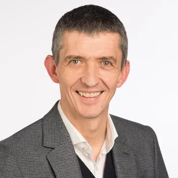 Portrait photo of Shaleph O'Neill