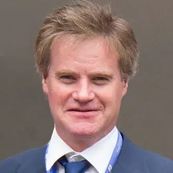 Portrait photo of Stephen Dow