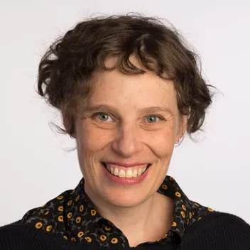 Portrait photo of Undine Cellbach