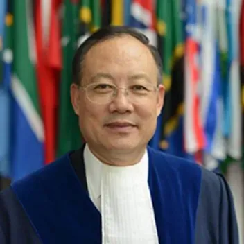 Portrait photo of Zhiguo Gao