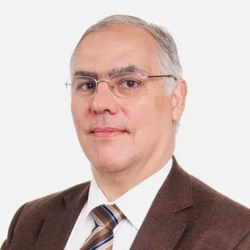 Portrait photo of Carlos Wigderowitz