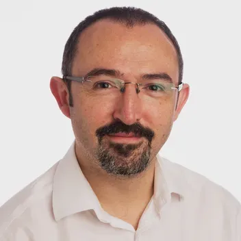 Portrait photo of Scott Gregory