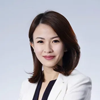 Portrait photo of Vivian Chow