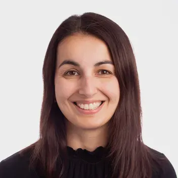 Portrait photo of Samira Bell