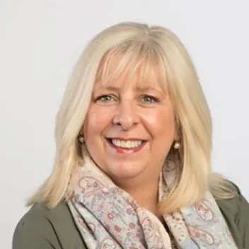 Portrait photo of Fiona Fyffe Lawson