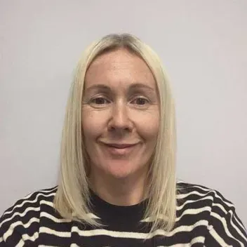 Portrait photo of Lynn Mulgrew