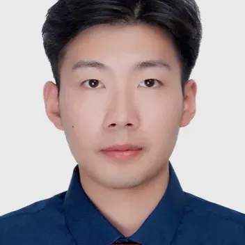 Portrait photo of Guohao Lin