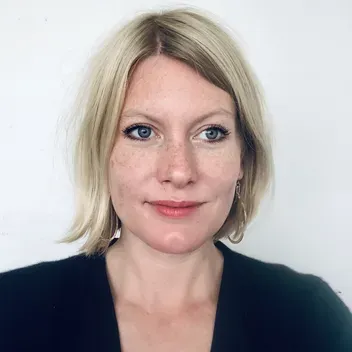 Portrait photo of Kate McLeod