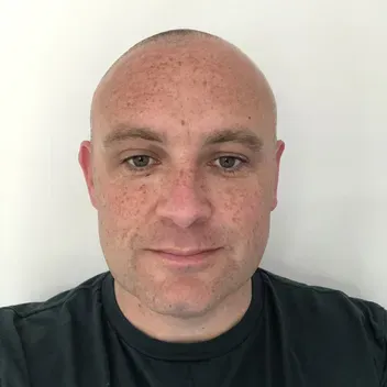 Portrait photo of Alan Mackie