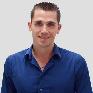 Portrait photo of Adrien Rousseau