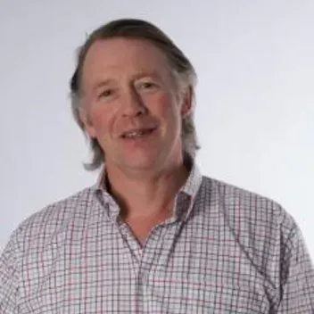 Portrait photo of Ron Hay