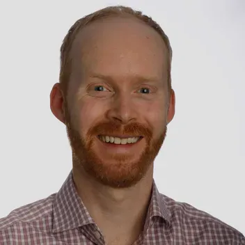 Portrait photo of Calum Fraser