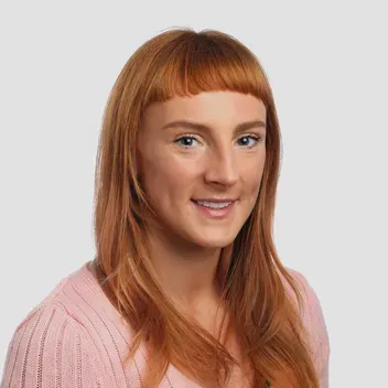 Portrait photo of Sarah Barclay