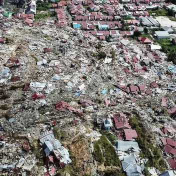 town destroyed by earthquake