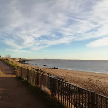 The path to Broughty Ferry