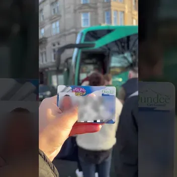 Kate travelling from Dundee to Edinburgh Airport 