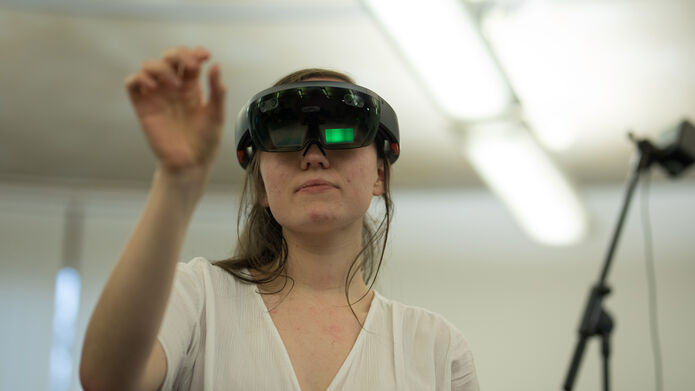 Student in VR Workshop