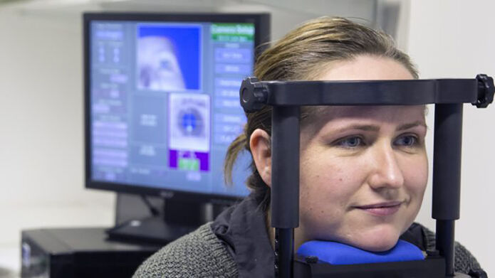 student using eyetracking device