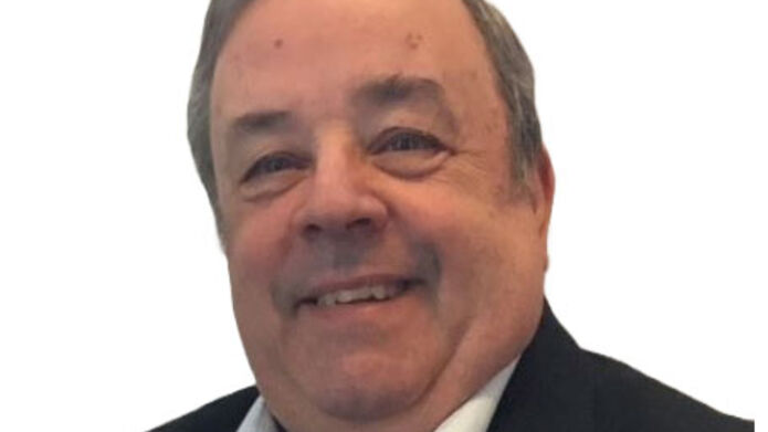 Portrait of Ian Thompson