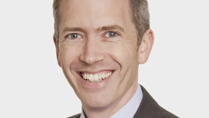 Portrait photo of Ewan Pearson